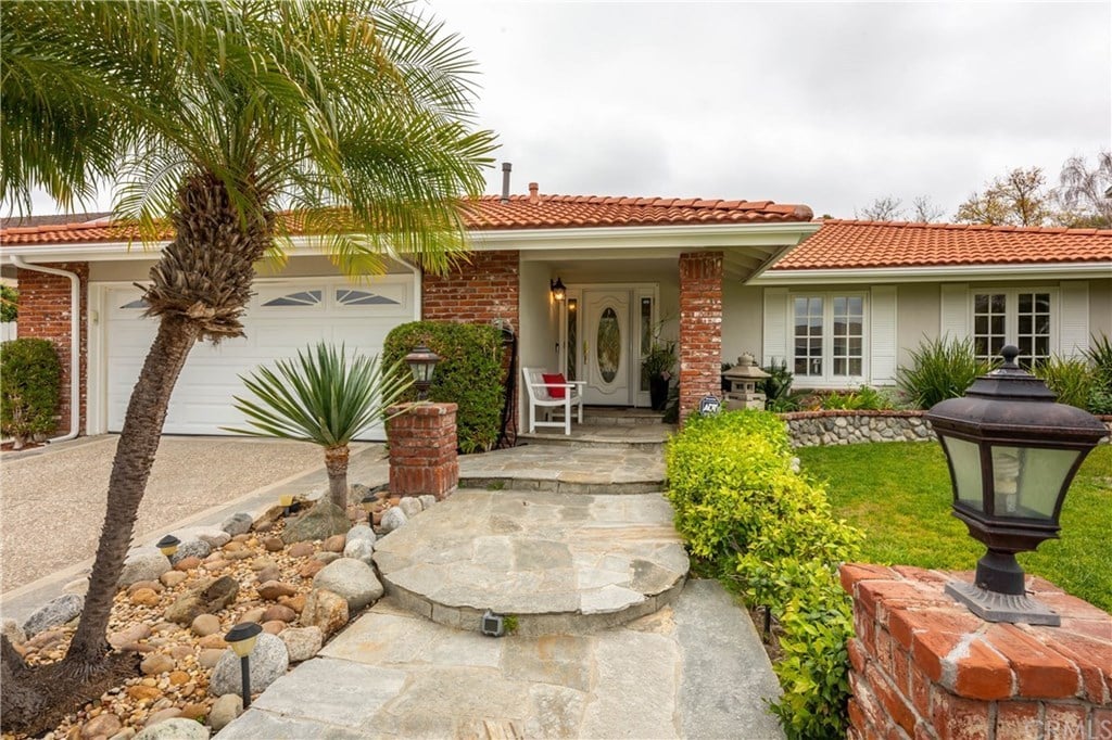 25251 Remesa Dr