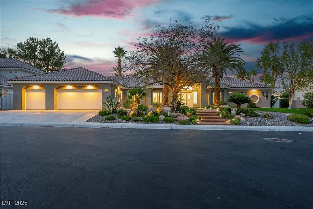 7738 Willow Cove Cir
