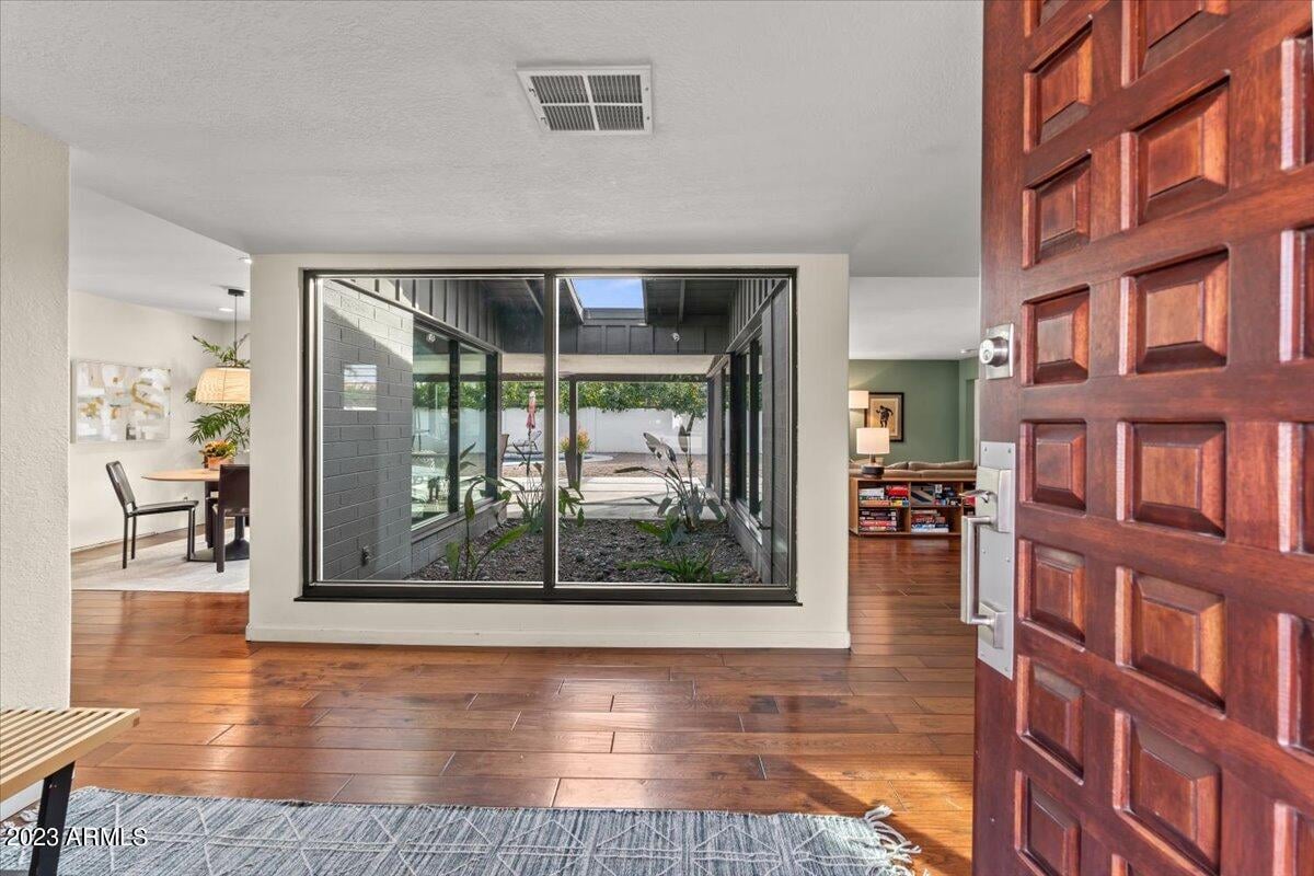 123 E Kaler