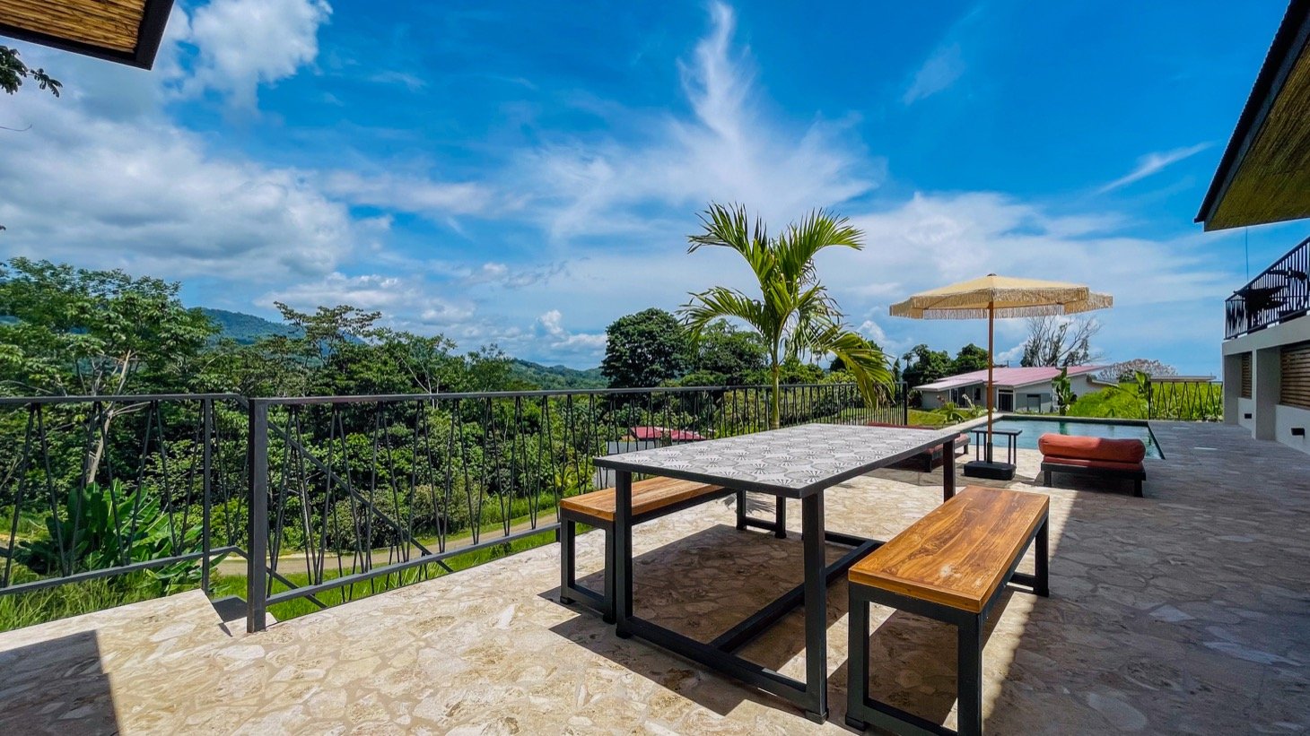 New Modern Ojochal Home with Pool, Office & Mountain Views 24/7 Security