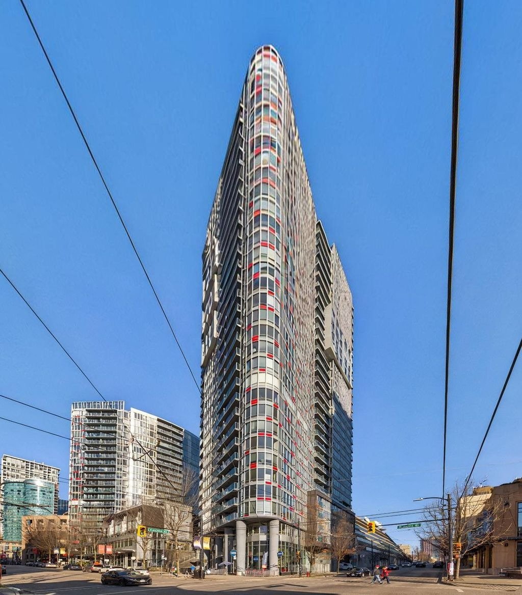 233 Robson St, #3210