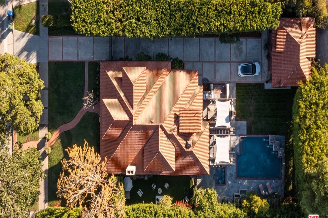 Aurora House
