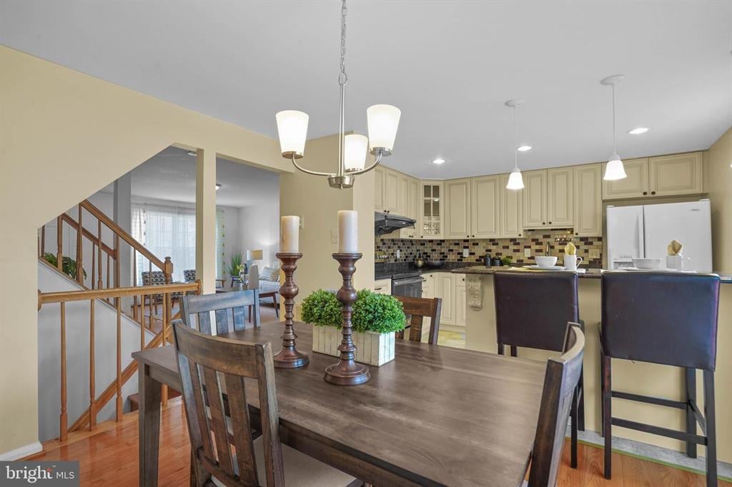  10527 Polk Square Ct