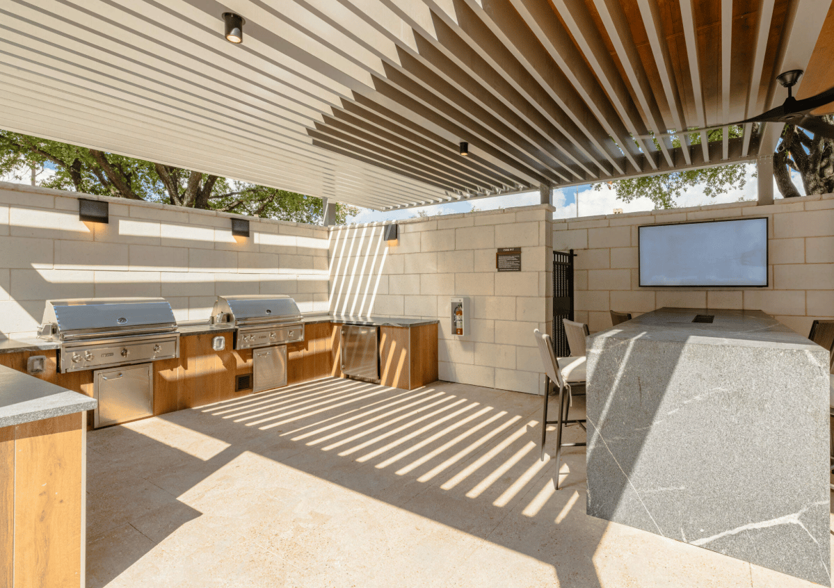 1 month free on 12+ month leases