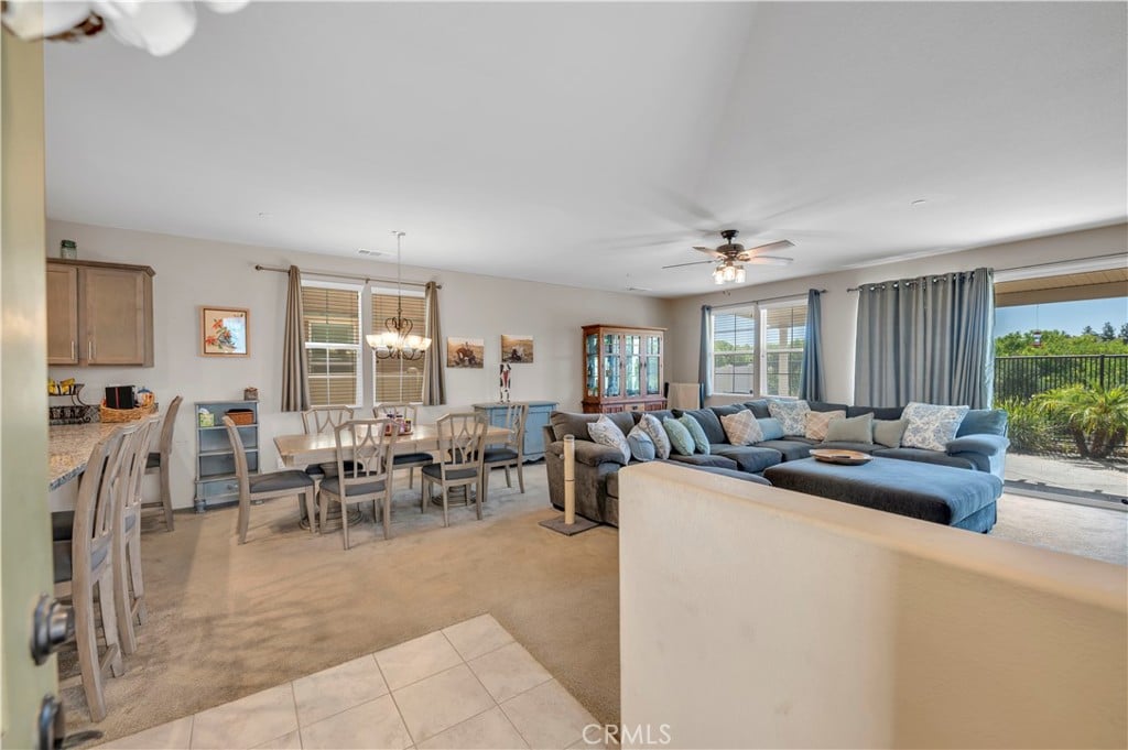 40042 Calle Real