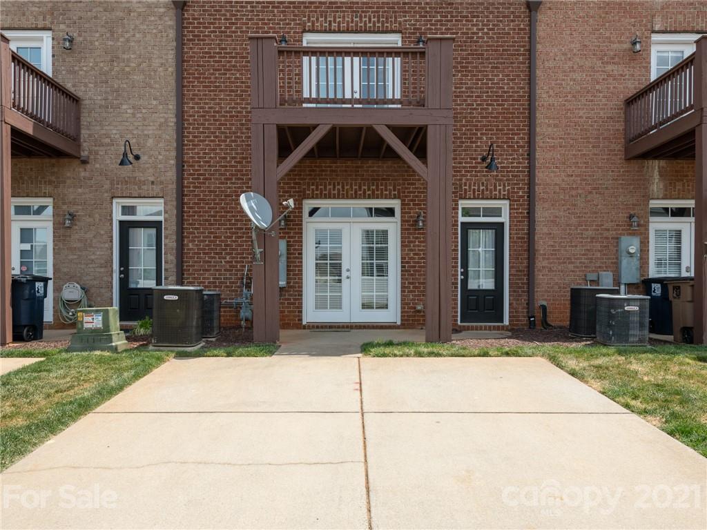 2421 Bonterra Blvd #405