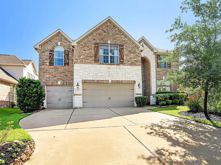 19 Red Wagon Dr