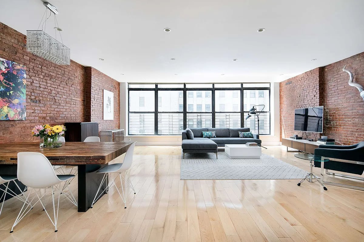 133 W 14th St #LOFT4