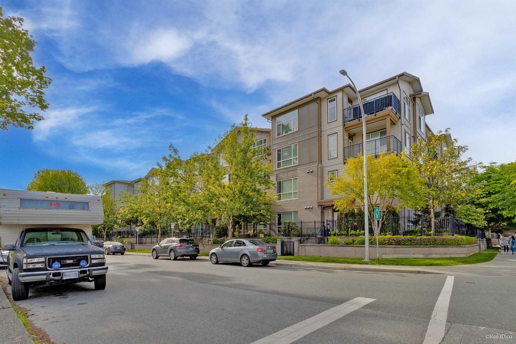 2343 Atkins Ave, #418