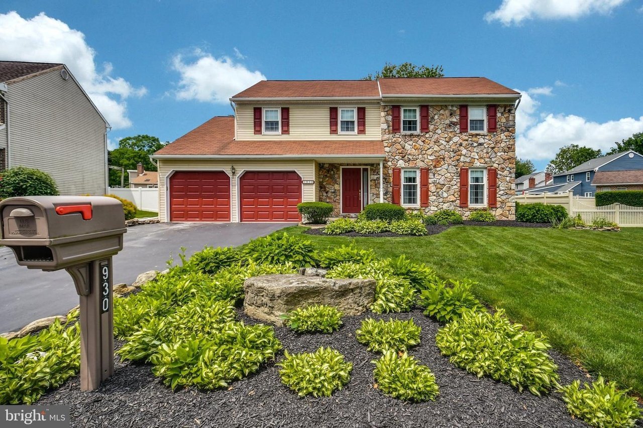 930 Hawthorn Rd