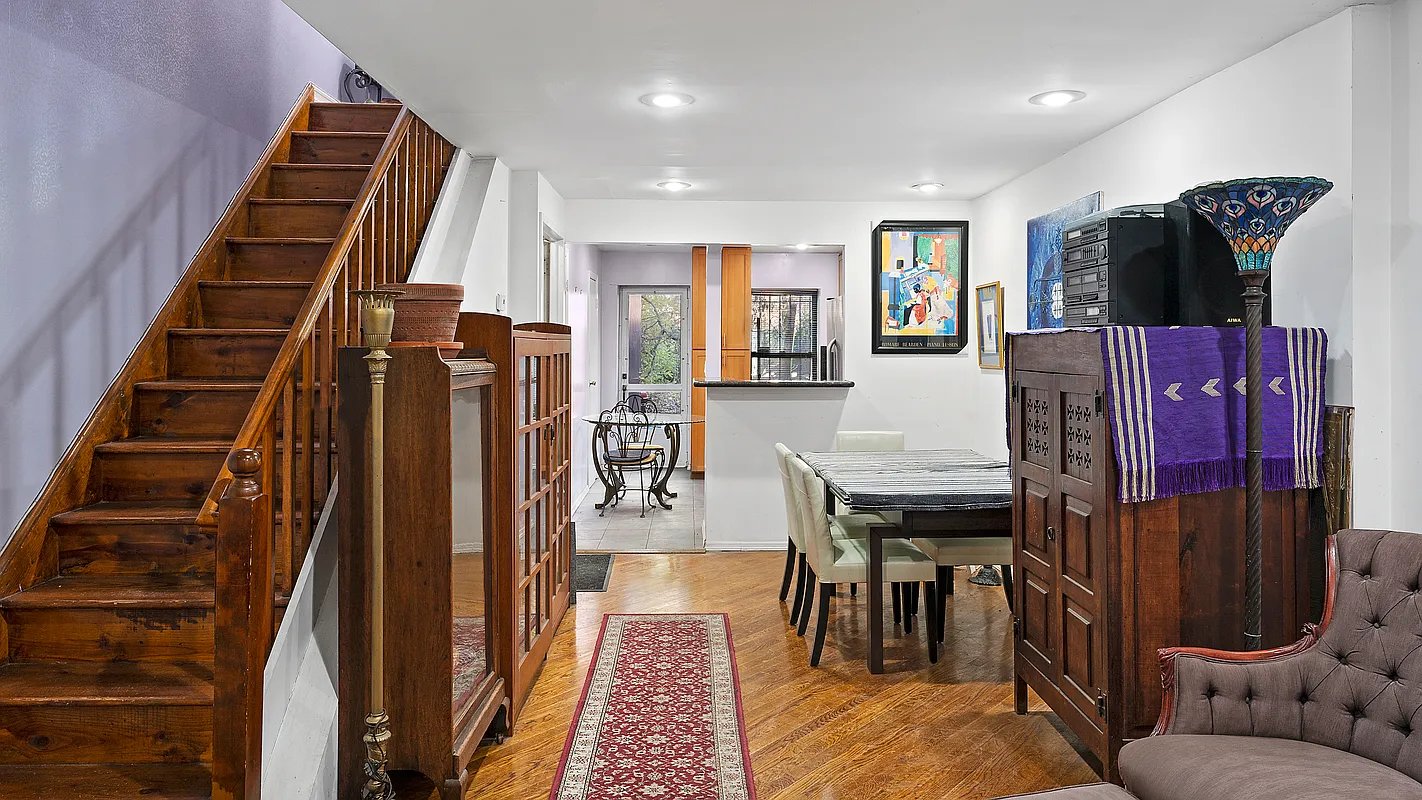 253 W 134th St