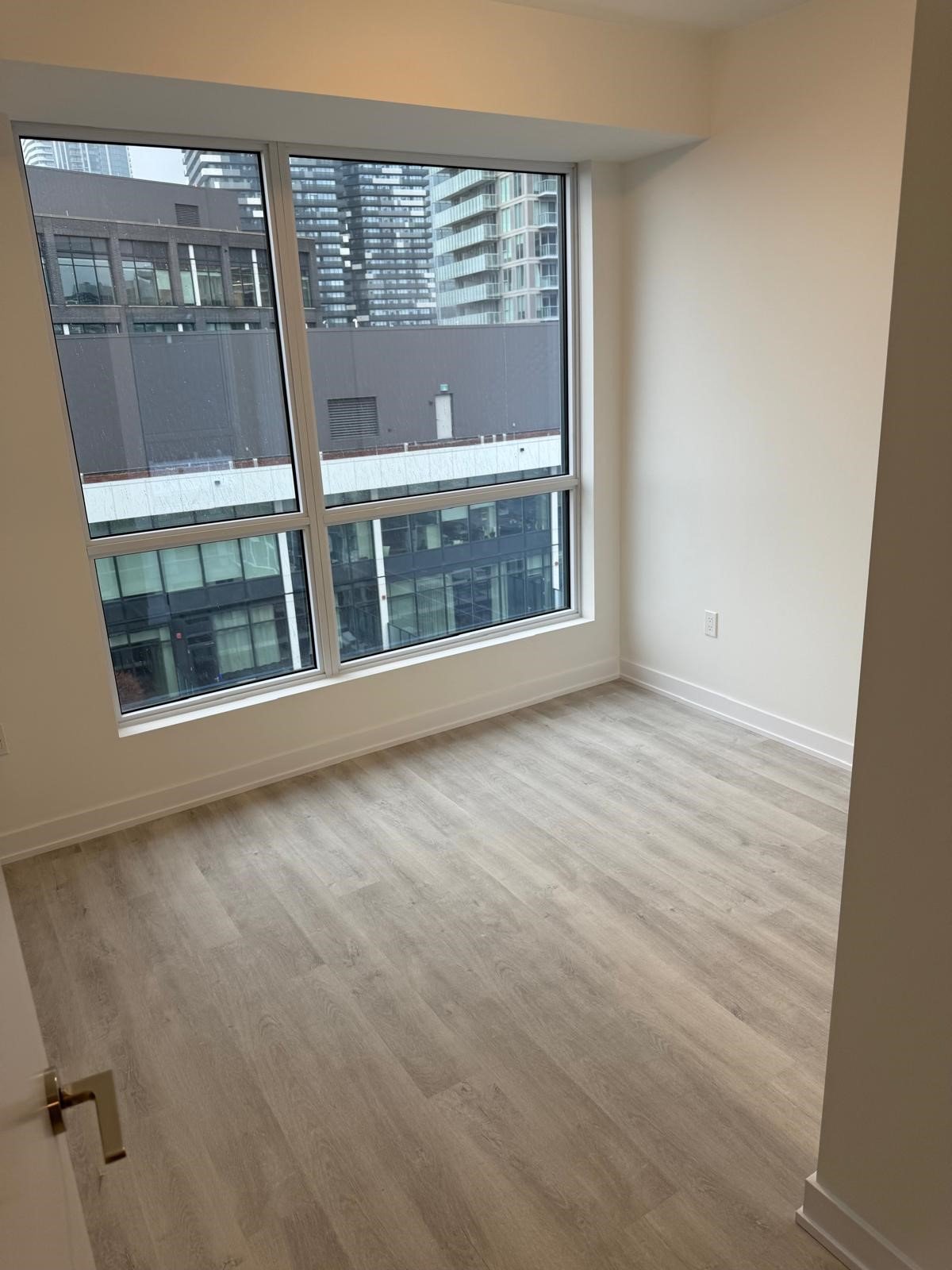 15 Richardson Street Unit: 1616