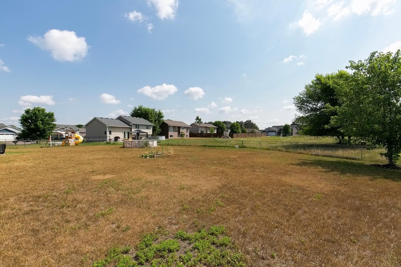 1302 Ironwood Ct SW