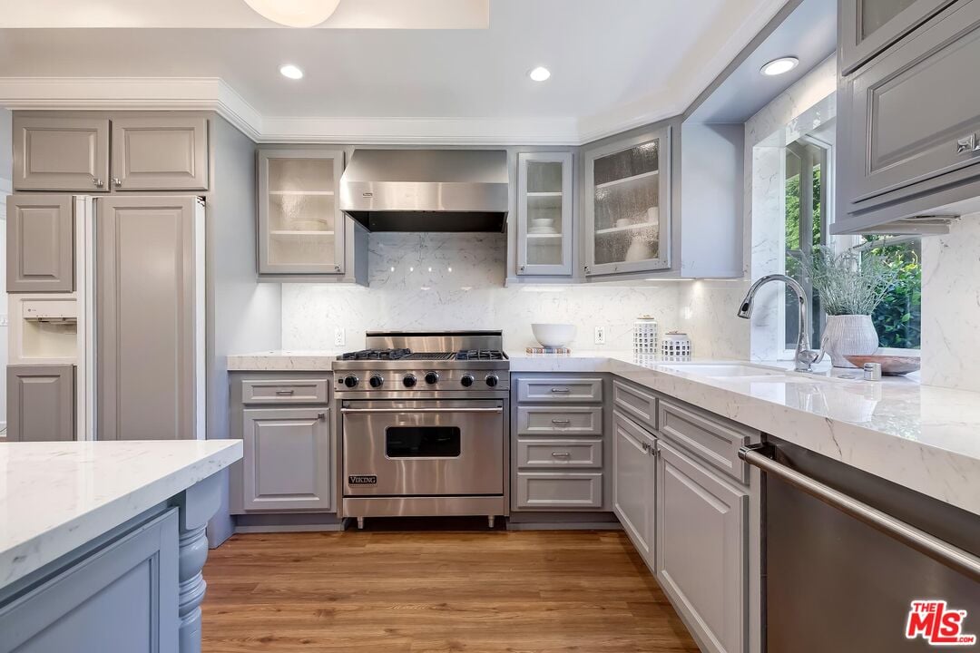 2277 Betty Ln