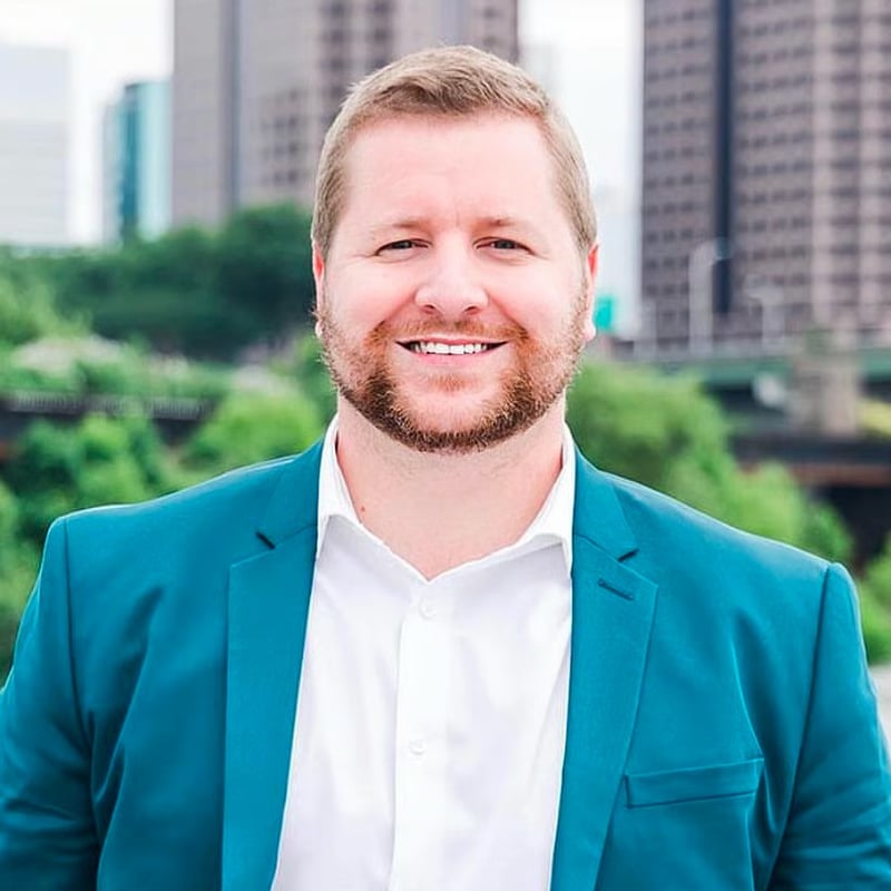 Josh Booterbaugh Richmond Real Estate Agent Headshot