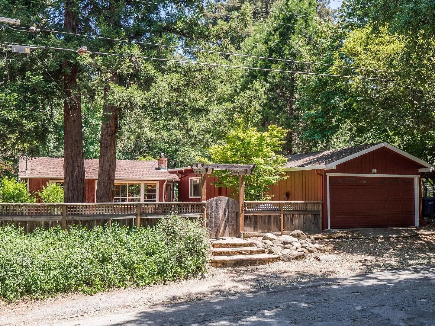 233 Fall Creek Dr