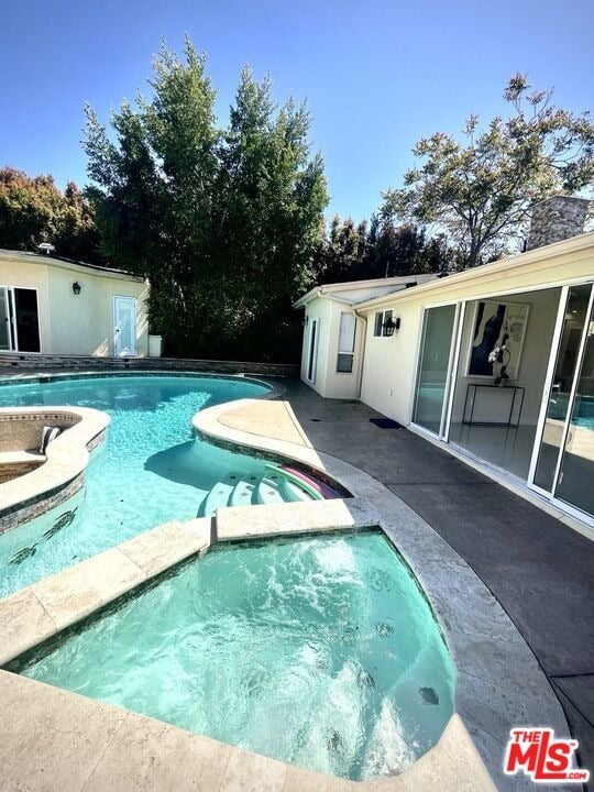 1416 Pandora Ave