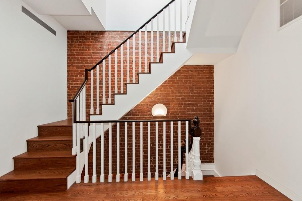 860 Lexington Ave