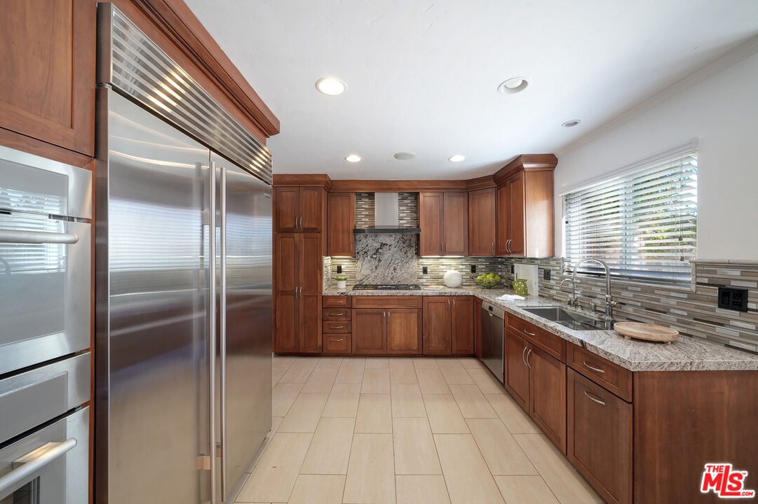 Vireon Crest, Morning View Dr, 90265