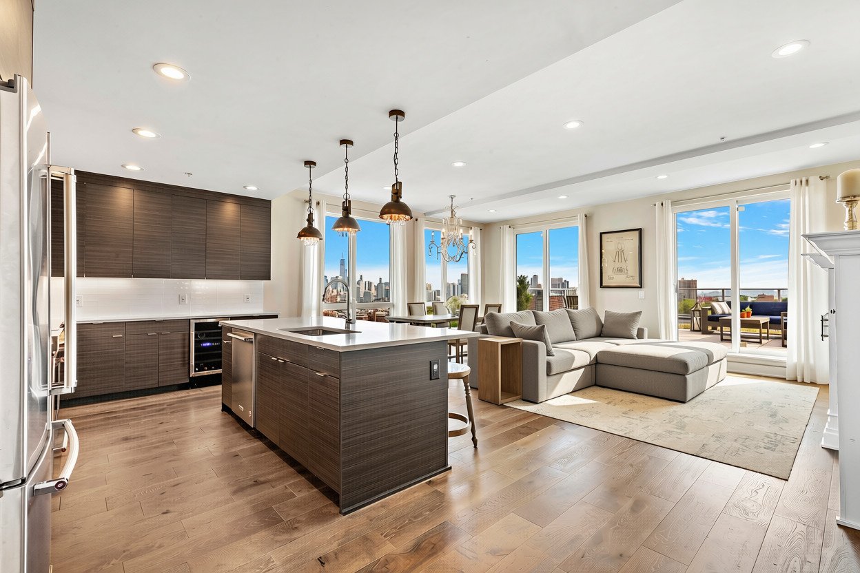 502 PALISADE AVE Unit: PH601