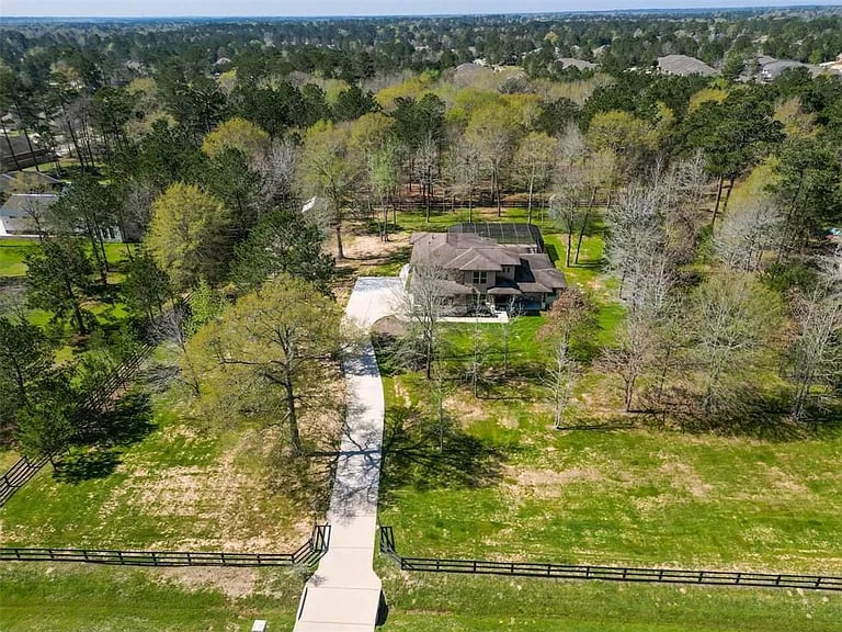 11264 Blue Grass Way