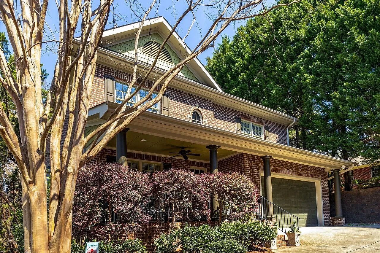 1124 Hobson Ct