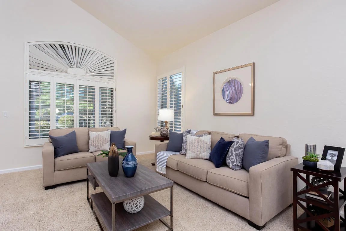 8177 E Rita Dr
