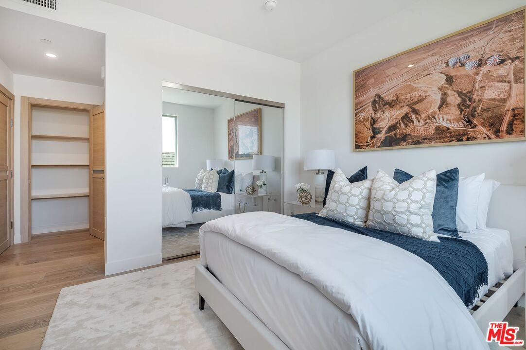 1367 N Alta Vista BLVD Unit: 304