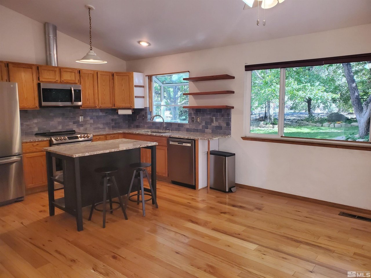 2200 Snowmass Dr