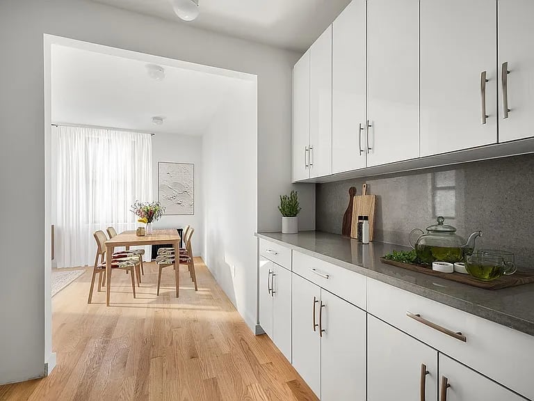 710 Riverside Drive, Unit 6A