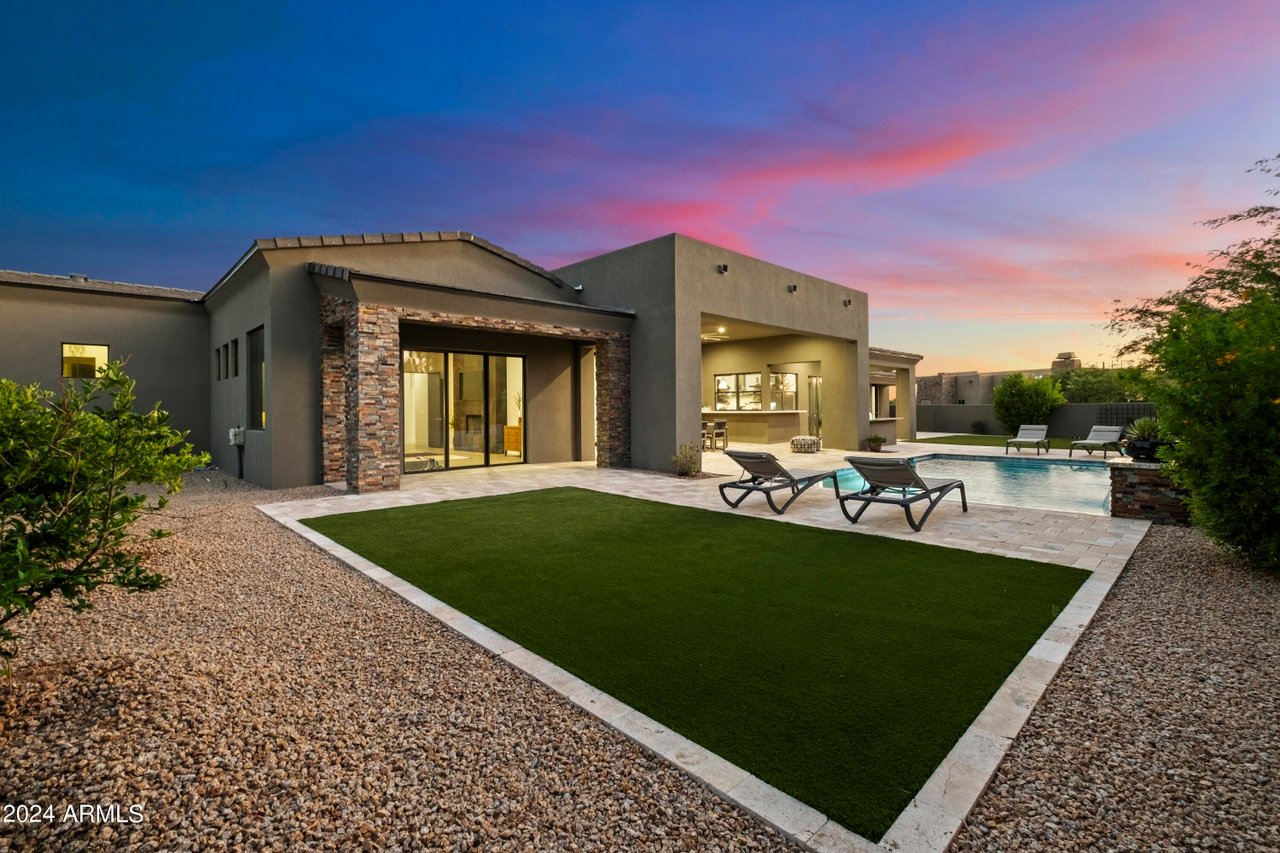 8742 E Woodley Way