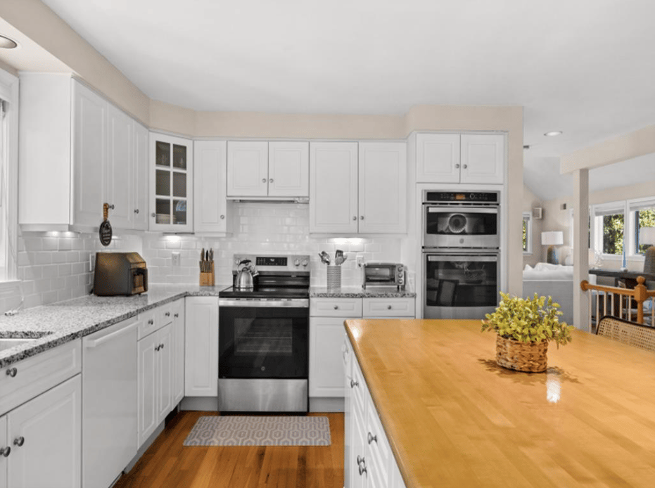 7 South Meadow Lane