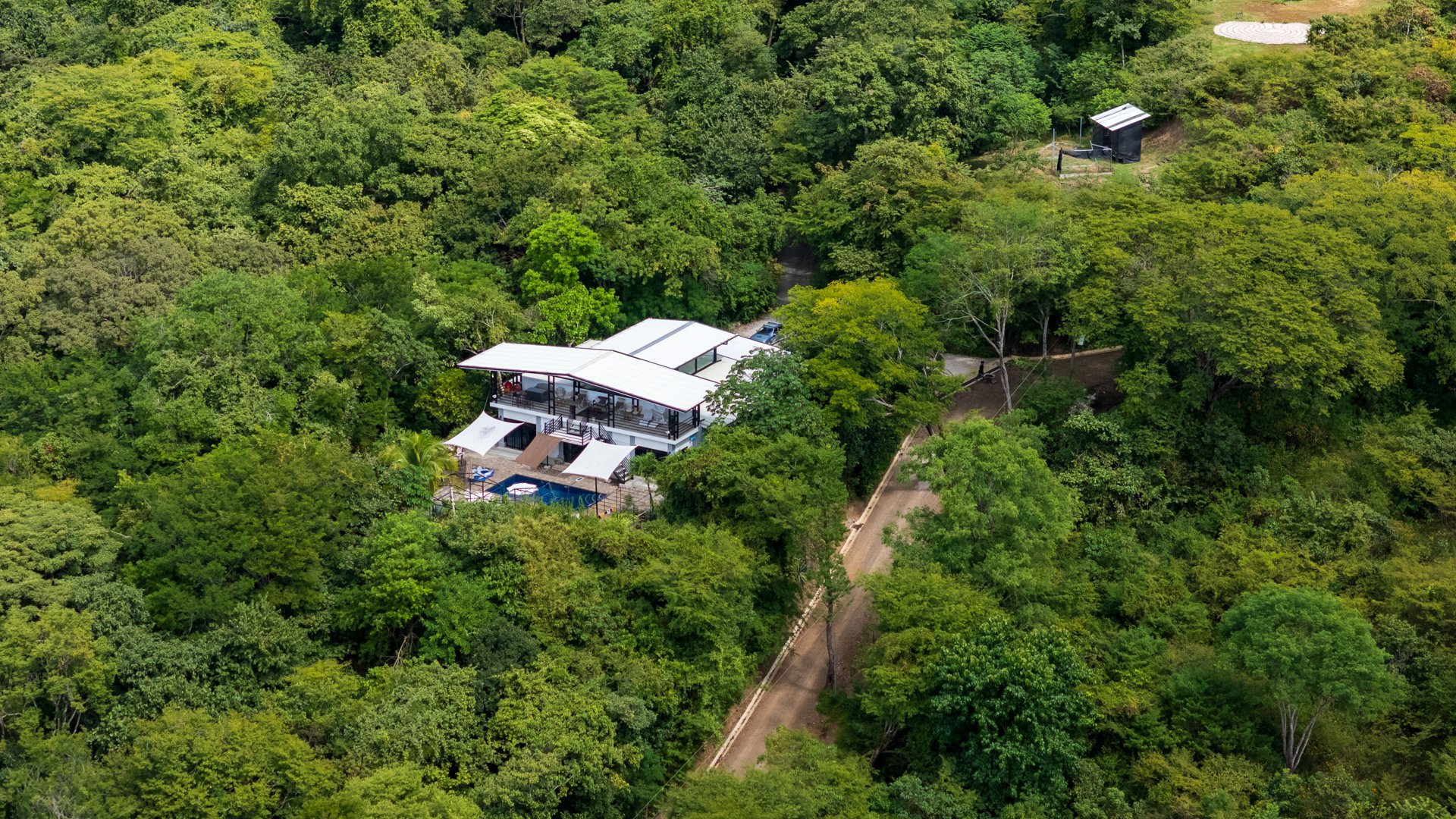 Casa Brillante & Casita Cinco Playas | Modern Home with Guest Casita, Pool & Mountain Views in Huacas