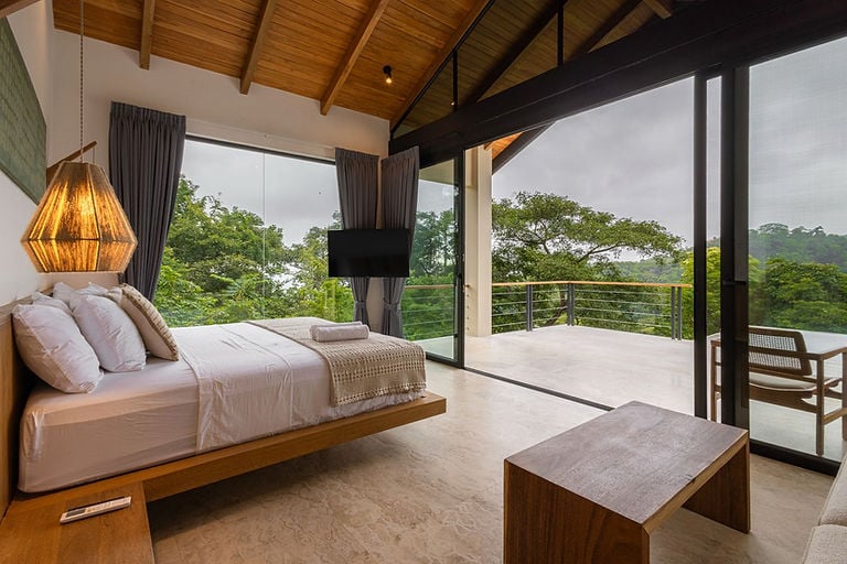 Villa Bahia Oceanview Designer Retreat