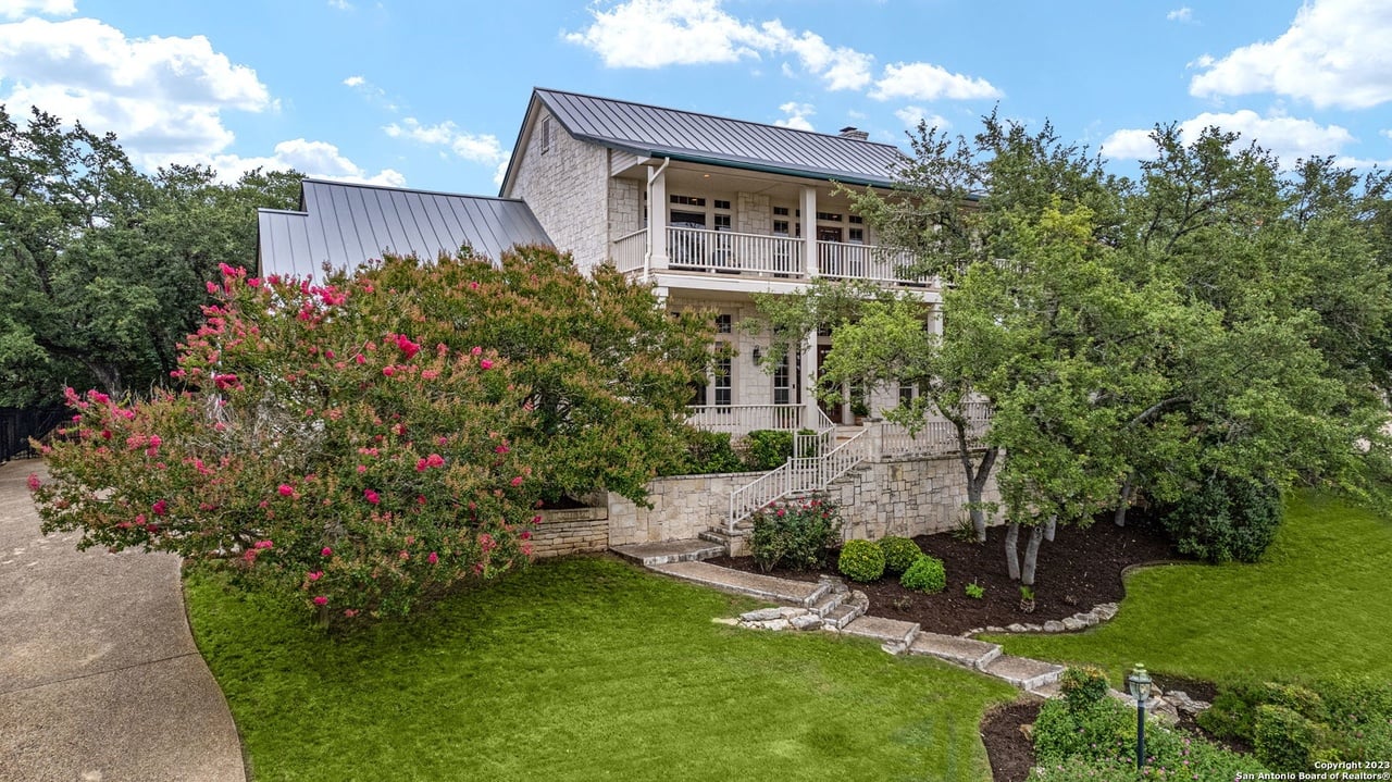 16 Highgate Dr