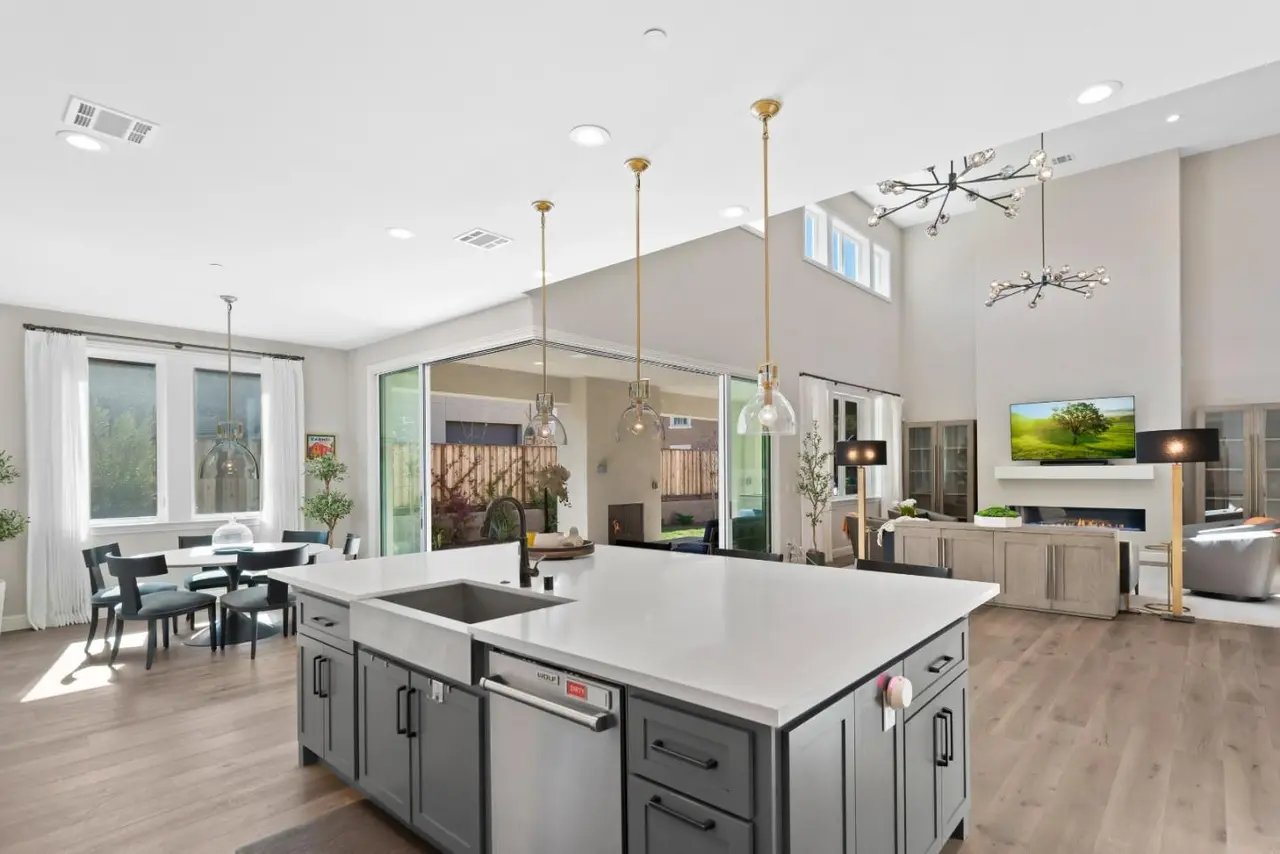 18600 Corte Arcangel