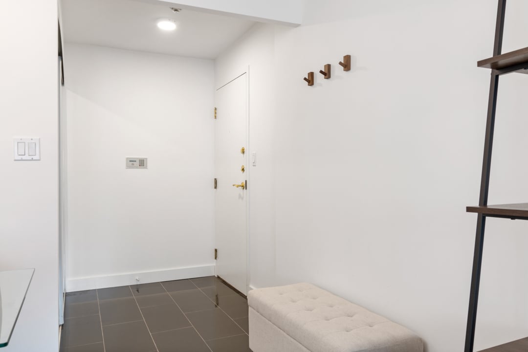 398 Eglinton Avenue E #611