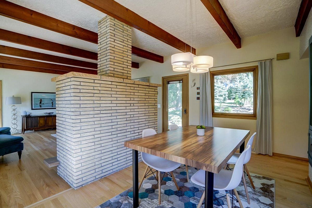 Mid-Century Modern Oasis