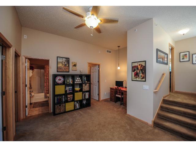 5264 Greenwood Dr