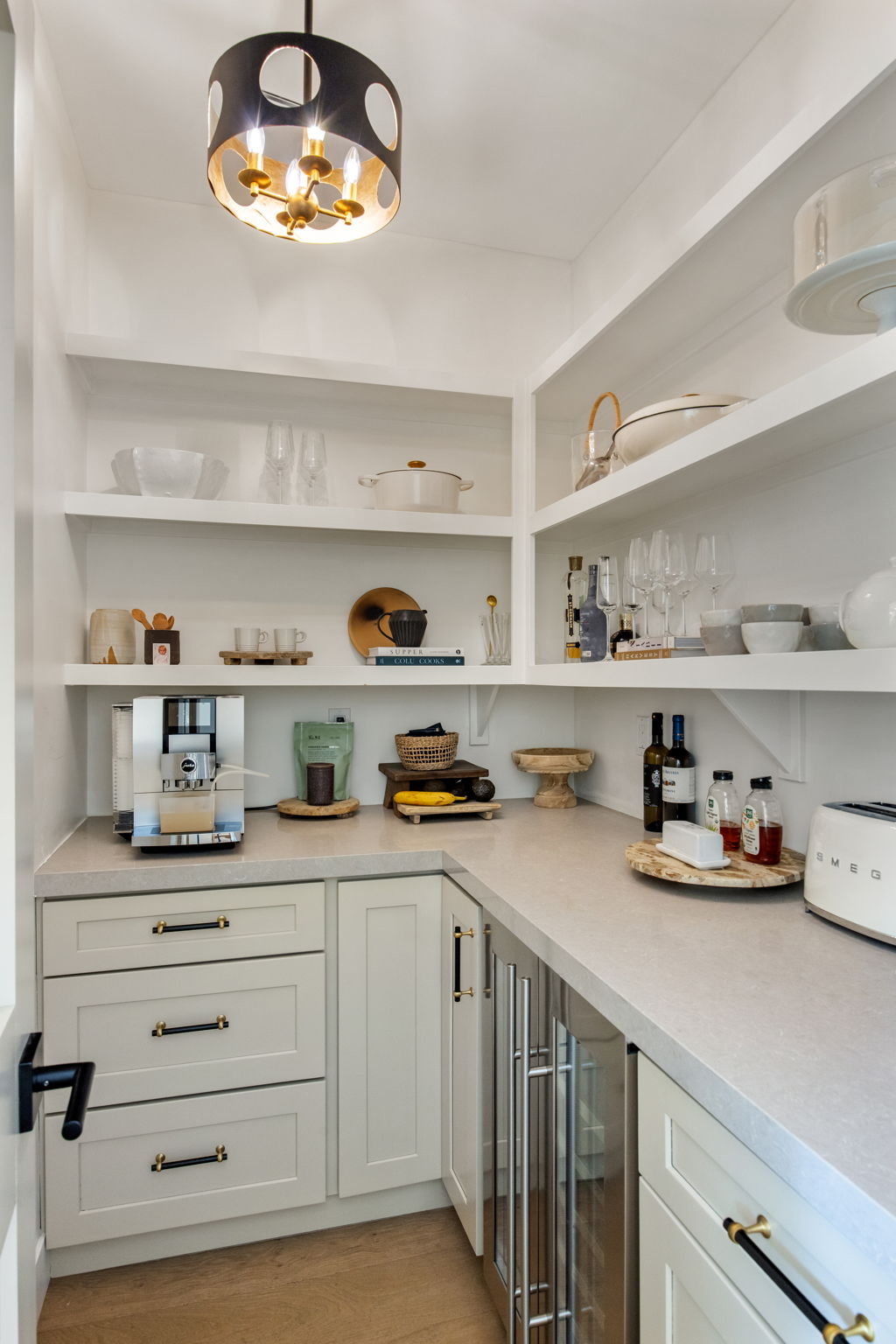 4119 E Indianola Ave