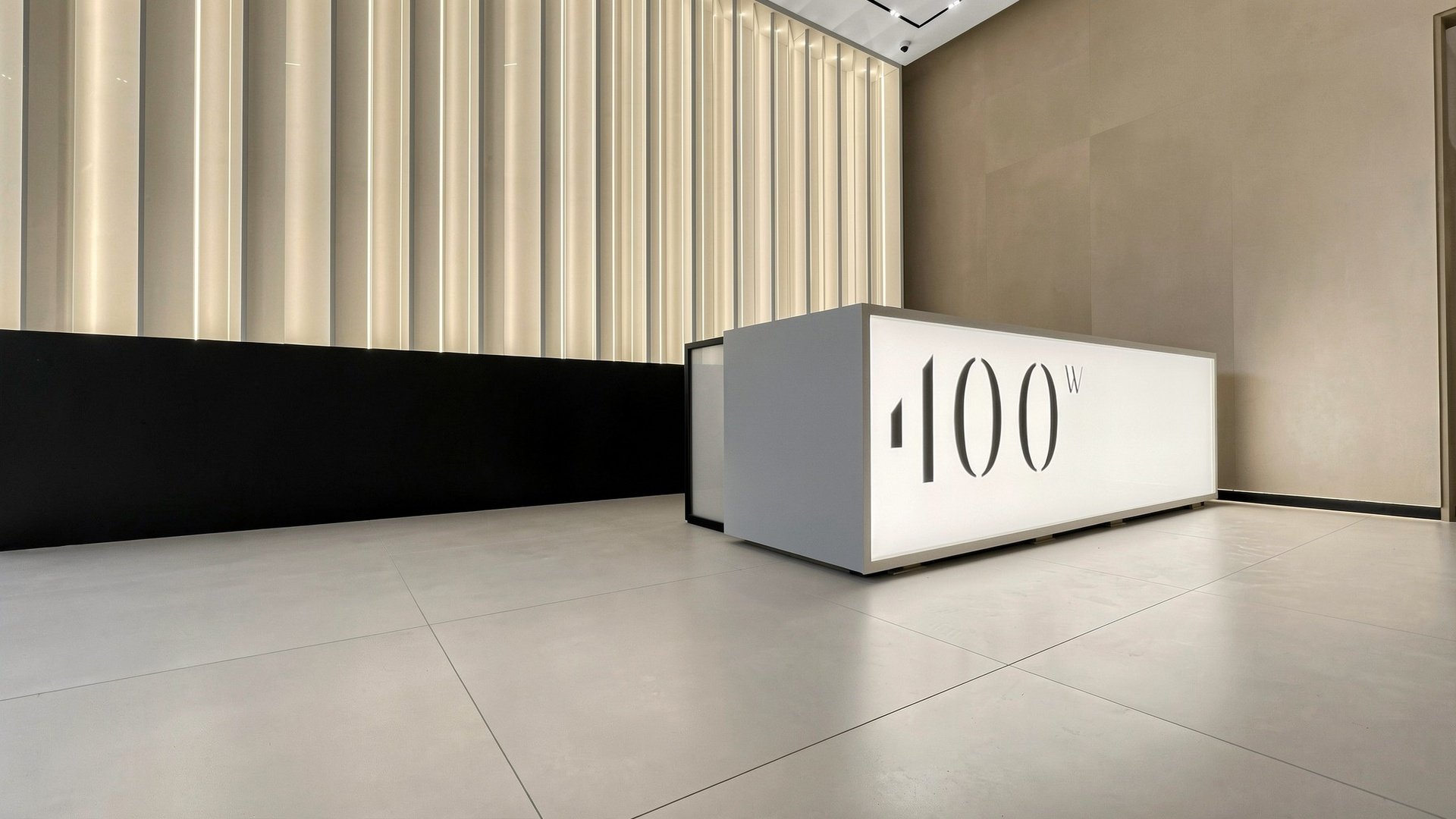 Luxury King West Residence