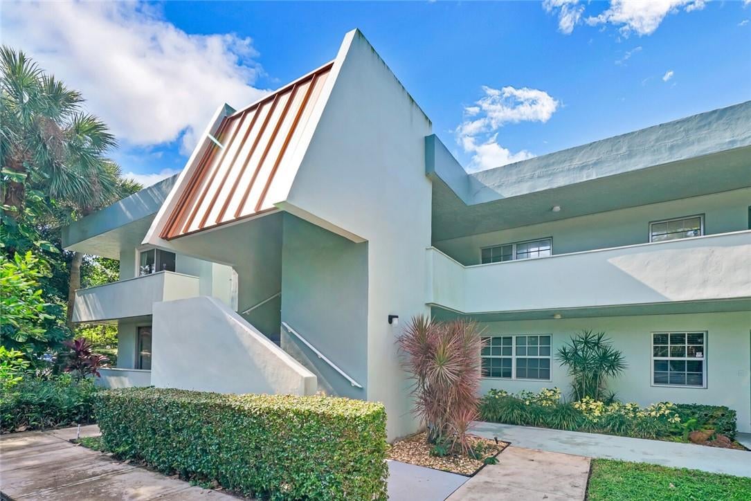 933 Cypress Grove Dr
