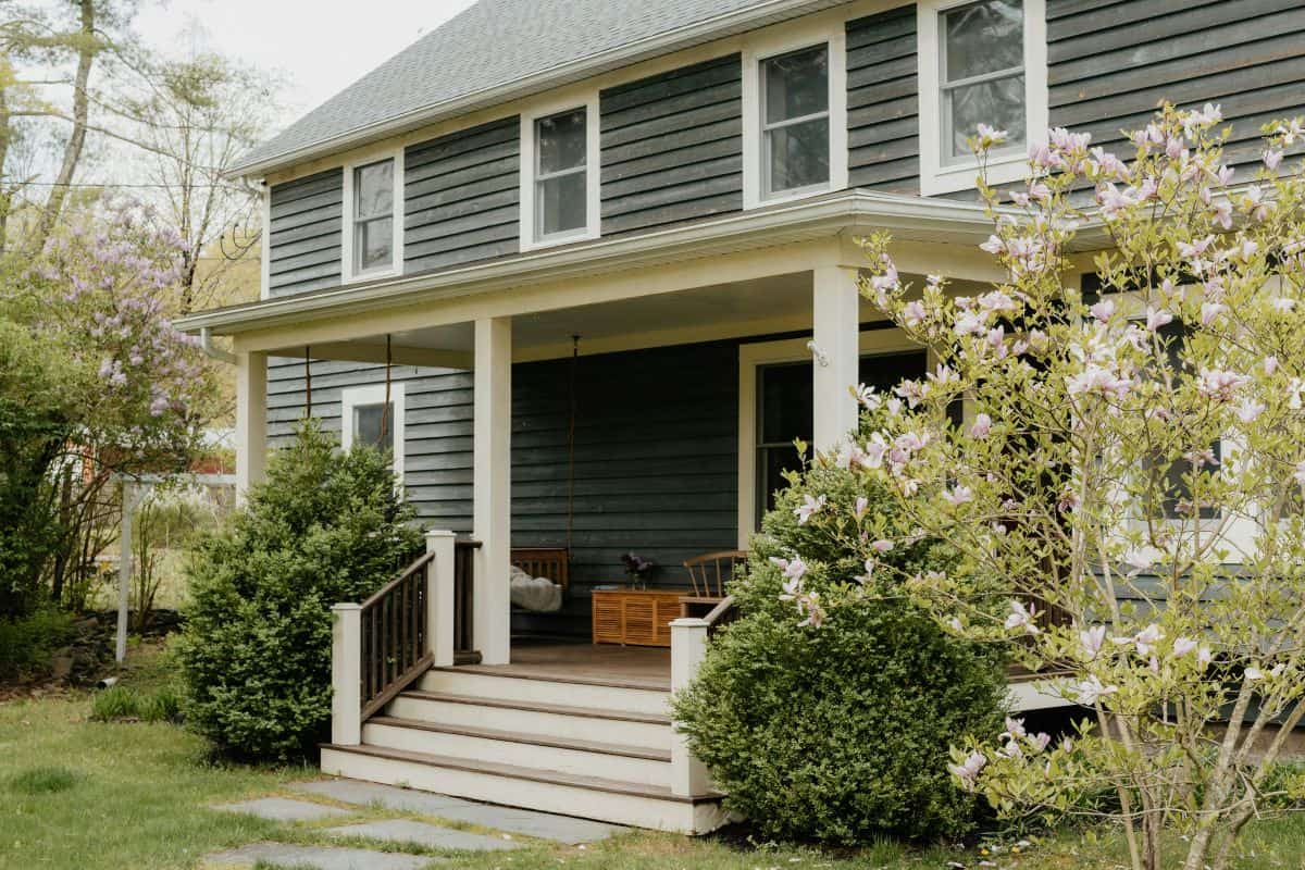 Atlanta Luxury Home Buying Guide 2026: How to Choose Move-In-Ready vs Fixer-Uppers in Affluent Neighborhoods