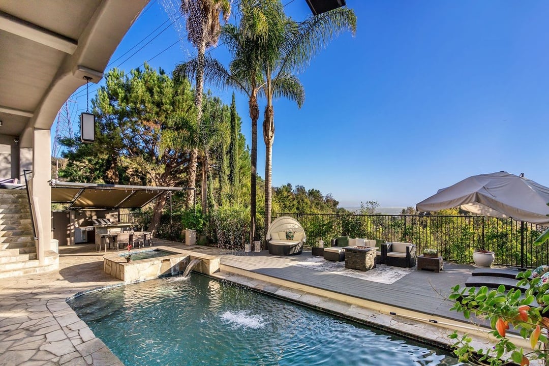 Mulholland Drive, 90068