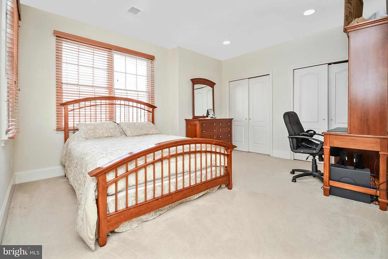 22807 Valley Preserve Ct
