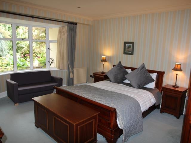 Elegant Villa - Dublin Ireland