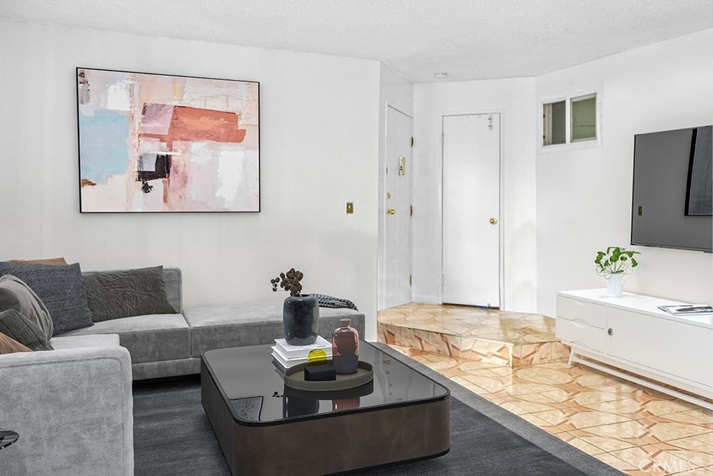 11150 Glenoaks Blvd #97