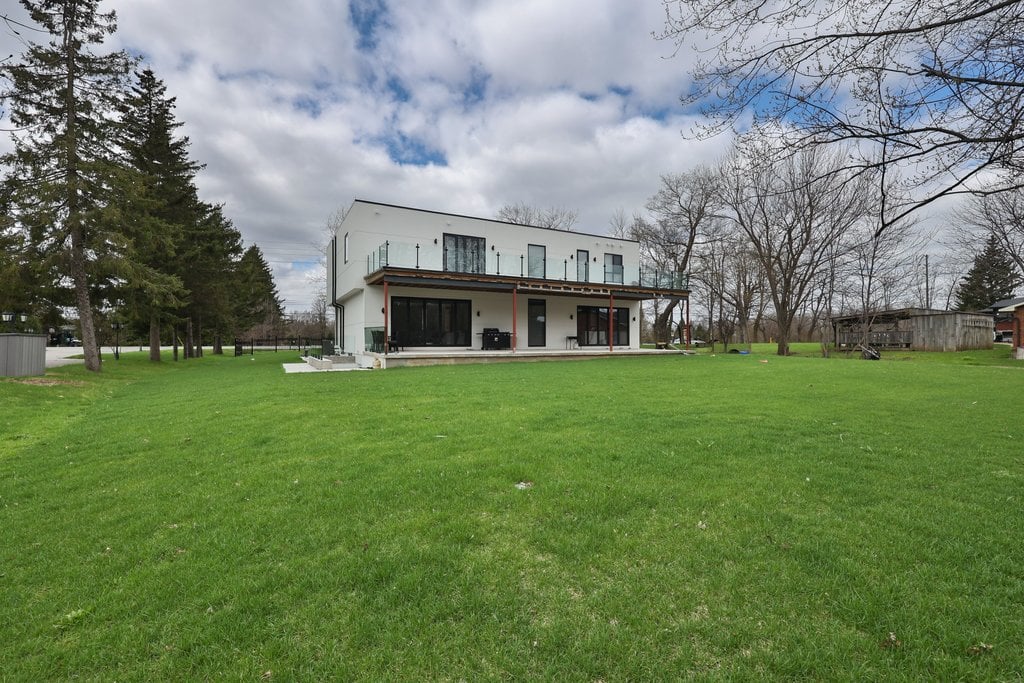 4511 Guelph Line