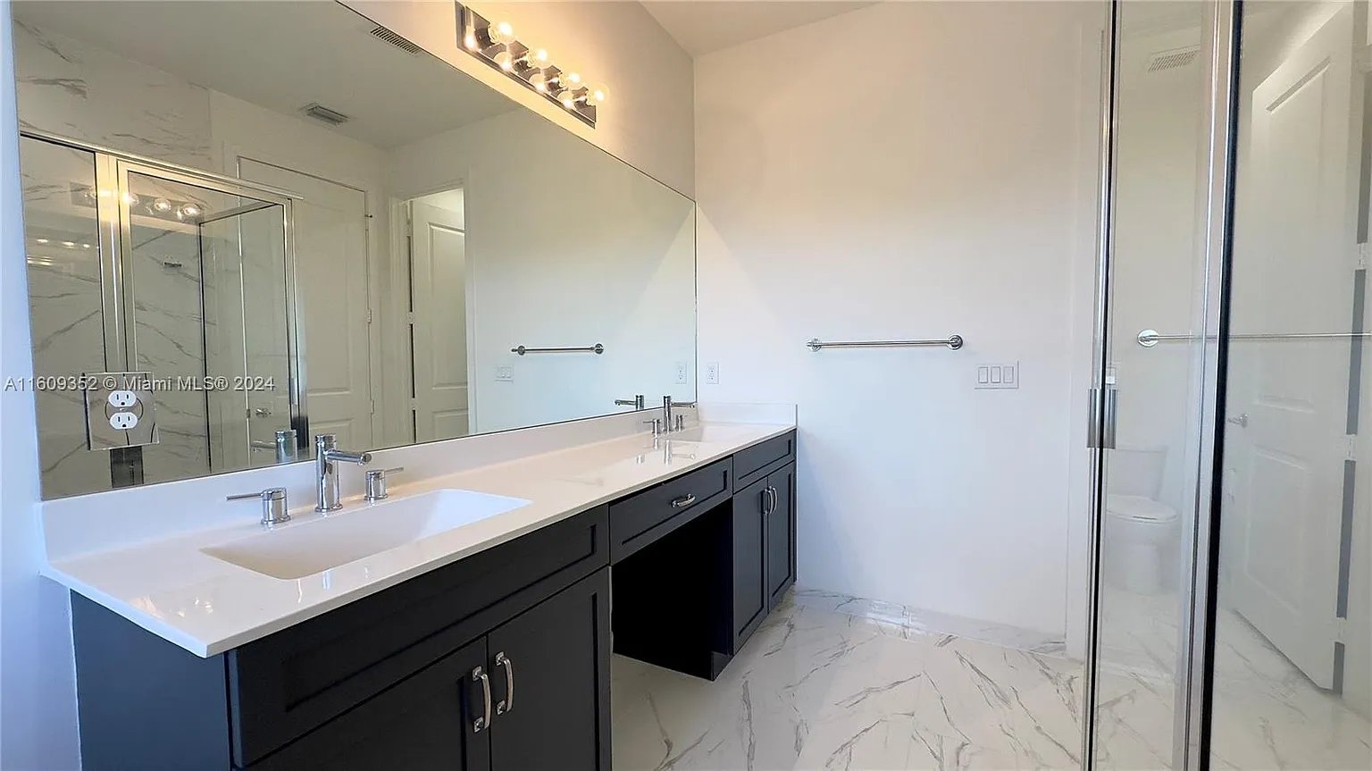 921 Pioneer Way