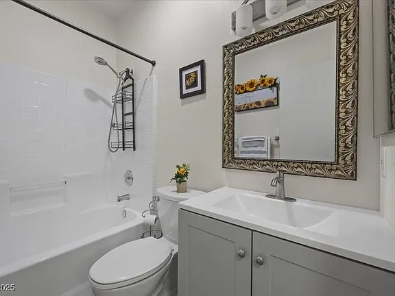 5000 Red Rock Unit: 240